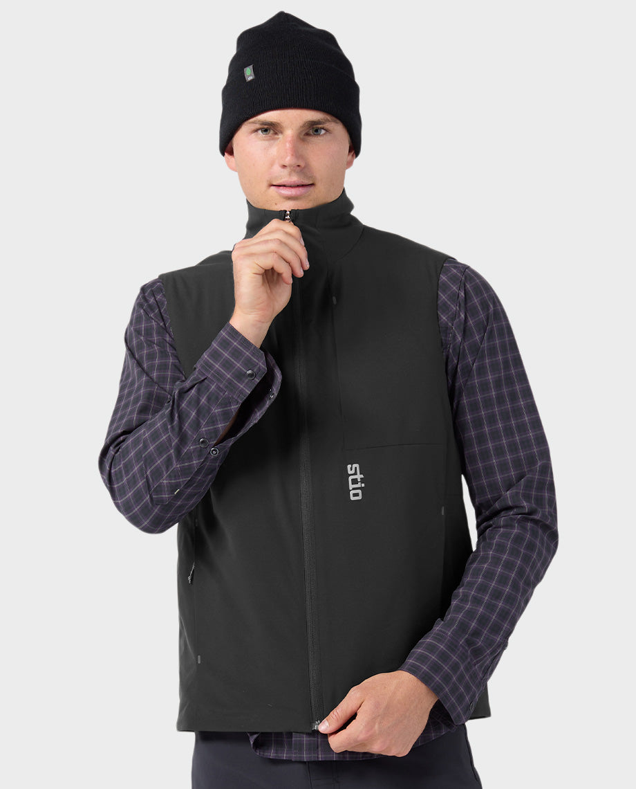 Men's Fernos Insulated Vest - Image 4