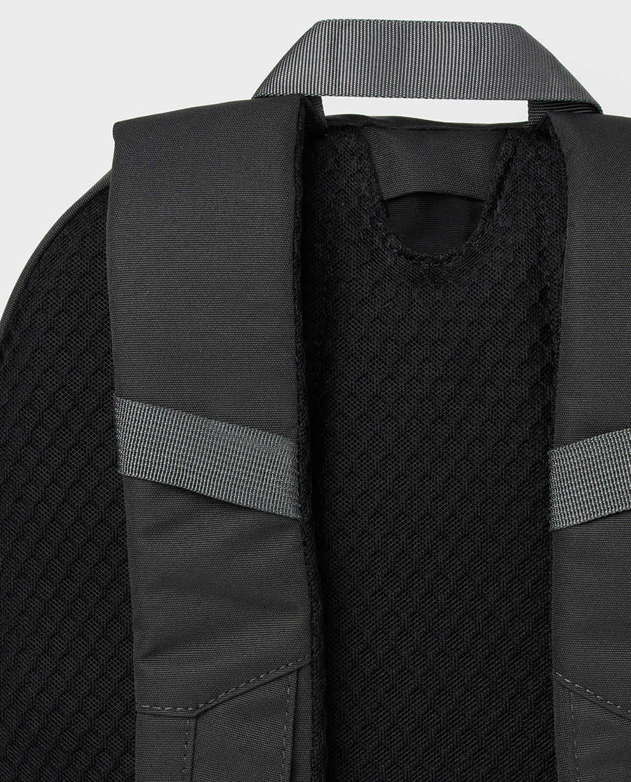 Basin Daypack 25L - Image 18