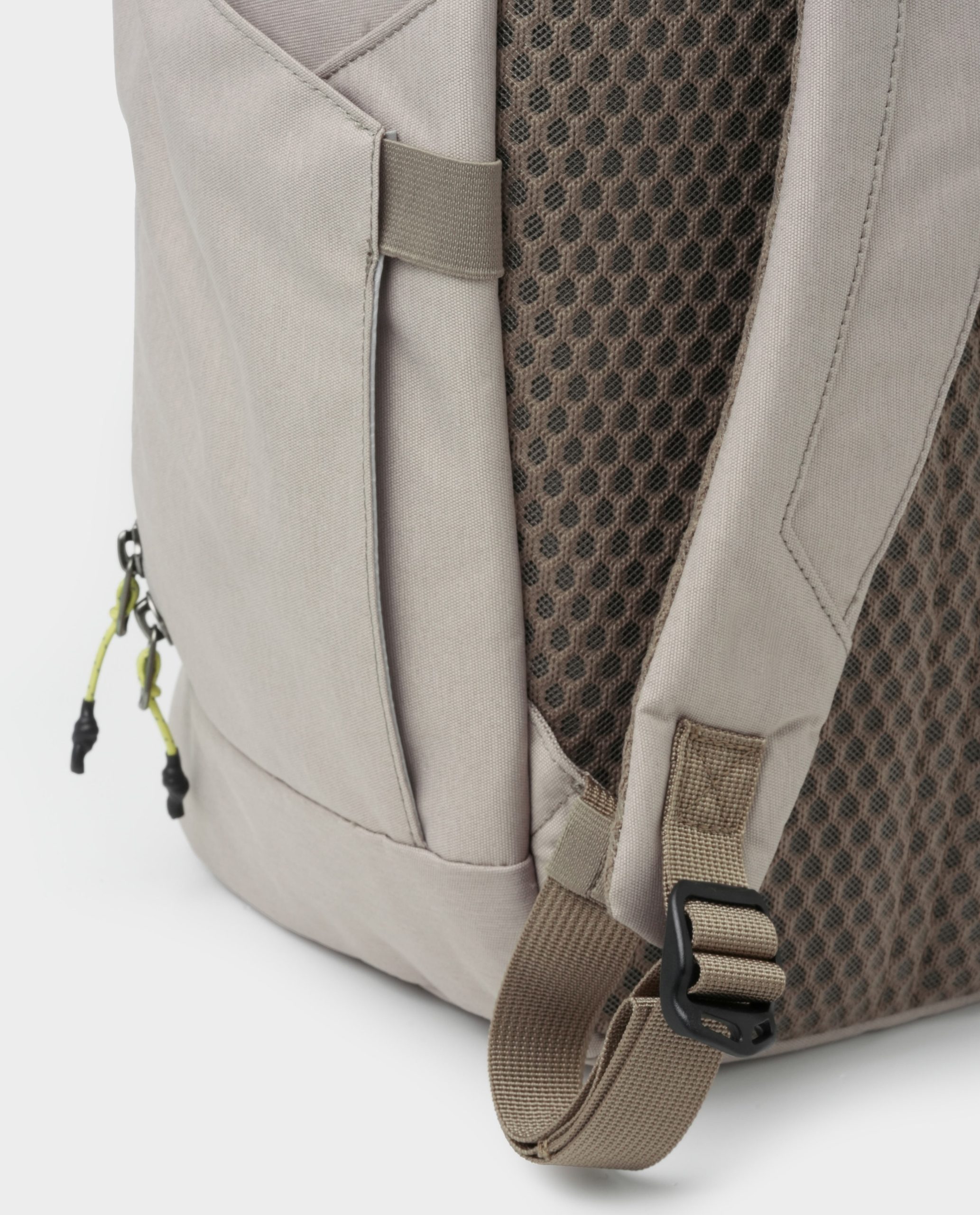 Basin Daypack 25L - Image 6