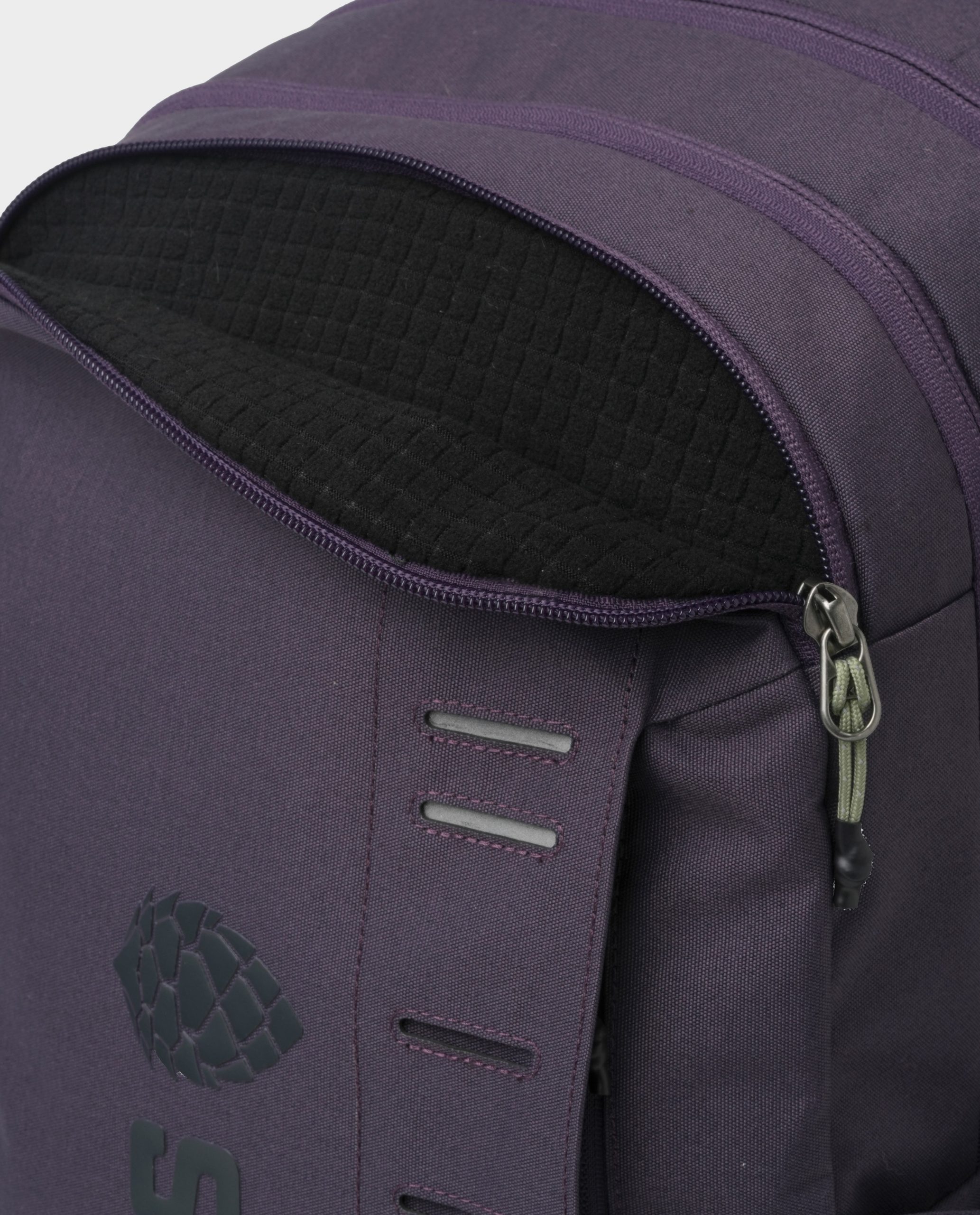 Basin Daypack 35L - Image 15